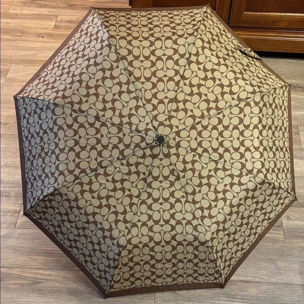 Coach Automatic Signature Brown and Tan Umbrella - Picture 3 of 4
